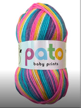 Load image into Gallery viewer, Baby Pato Print Double Knit
