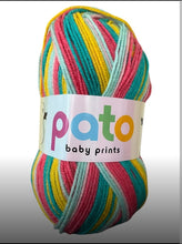 Load image into Gallery viewer, Baby Pato Print Double Knit
