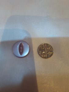 Large Lilac Fish-eye Button