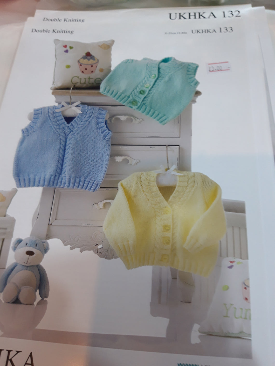 UKHKA 133 - Baby Double Knit - Cardigan and Tank Tops - 12